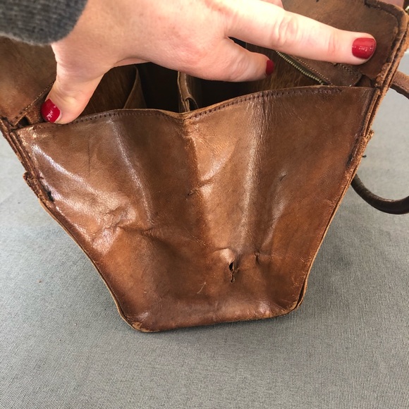 Vintage Matador Tooled Handbag - Picture 5 of 8